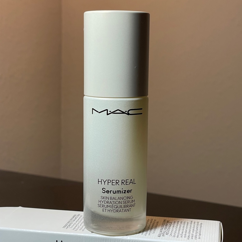 BNIB MAC Cosmetics Hyper Real Serumizer Skin Balancing Hydration Serum NEW